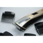 ماشین اصلاح موی صورت کیمی مدل KM-5071، اصلاح به صورت خط زن و حجم زن، طراحی ارگونومیک، منبع انرژی باتری قابل شارژ، تکنولوژی اصلاح به صورت برش مستقیم، مدت زمان شارژ 480 دقیقه و مدت زمان استفاده پس از شارژ 60 دقیقه